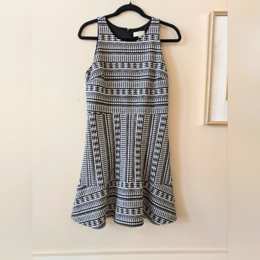 LOFT Black and White Geometric Mini Dress, Sz. 6P